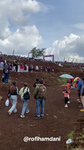 Keren sumpah @atharalghifari23  🙌 #grasstrack #mathar23 #grasstrack_id #fypfyyp #motorcross 