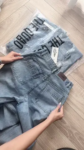 mã jean suông nữ phối túi cưng lắm #thequaojean #quanjeannu #quanjeans #quanongrong 