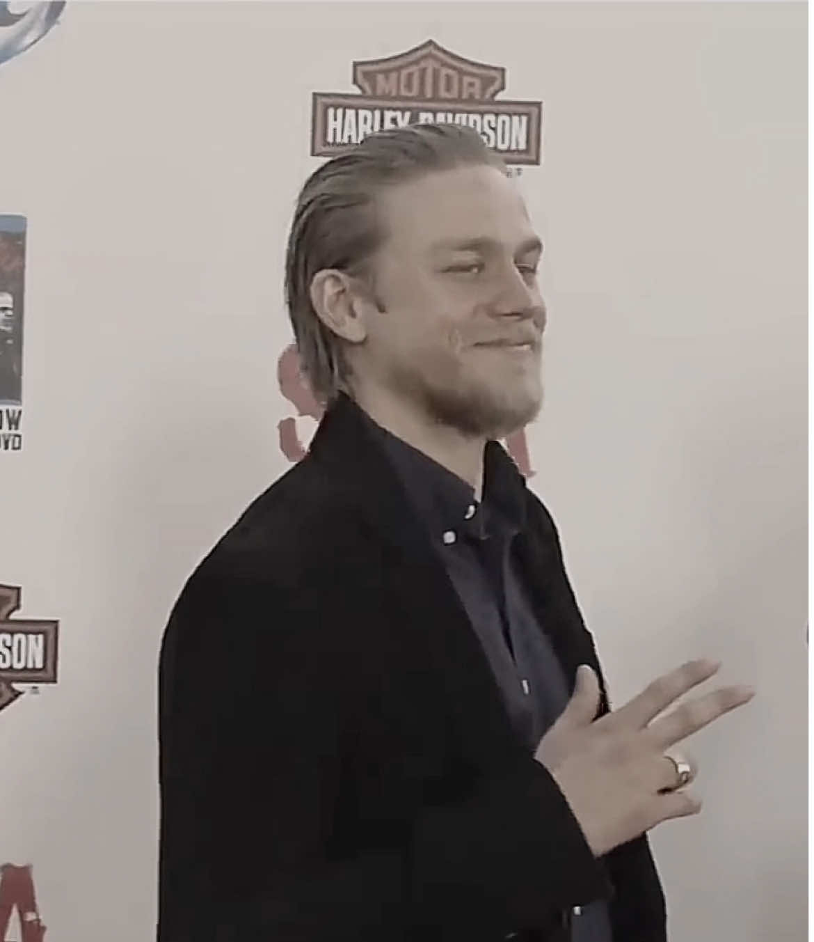 Searching for charlie || #charliehunnam #jaxteller #sonsofanarchy #fyp #man 