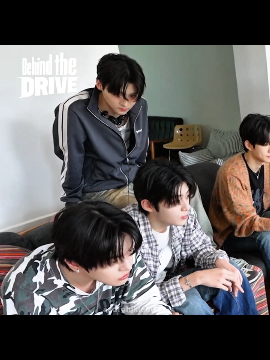 can't help but stare sometimes- #leeleo #leesangwon #ald1 #leowon #sangleo 