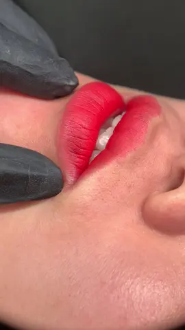 Nhà ko có gì ngoài mày đẹp - môi xinhh quý zị ạ