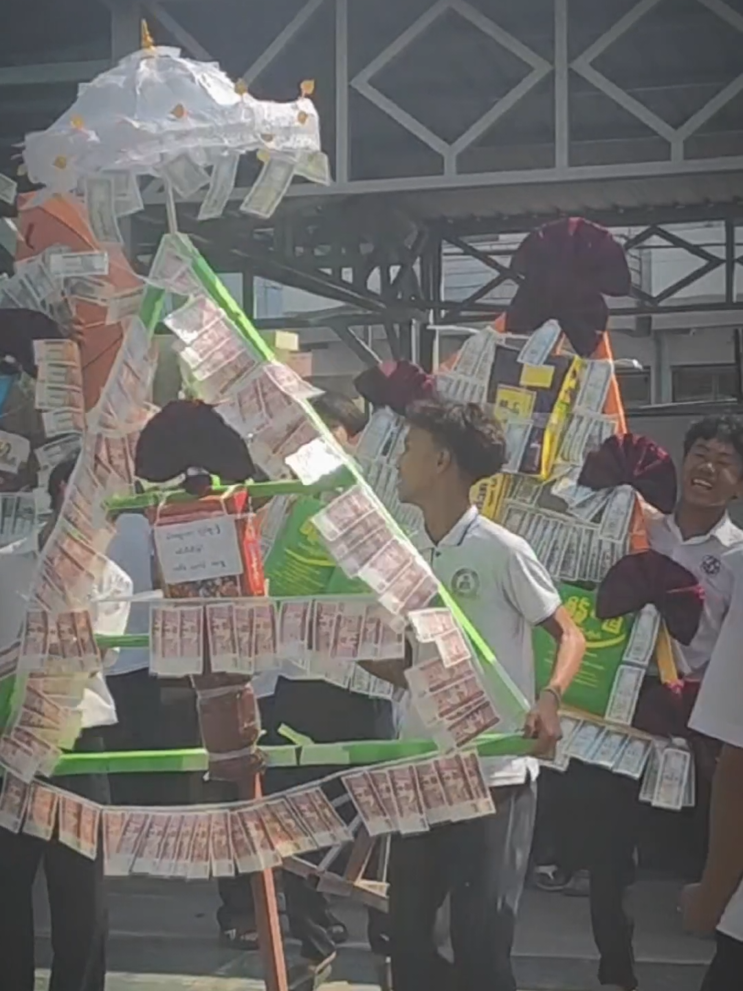 ပျော်ချိန်မှာပျော် #schoollife #ကထိန်အလှူအမှတ်တရလေးတွေ #aungpannmyay #mandalay #sayaba 