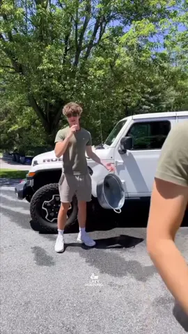 Make easy passive income without power washing 🤑 DM me or Comment “Affiliate” & I’ll personally send you the link 👌 #entrepreneur #faceless #business #laptoplifestyle #makemoneyonline 