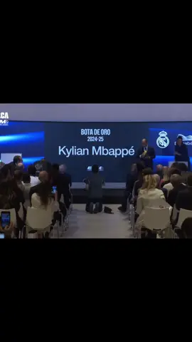Nuestro Kylian 🥹🤍🌟 se lo merece y mas #realmadrid #botadeoro2025 #kylianmbappé #goldenboots🥇 