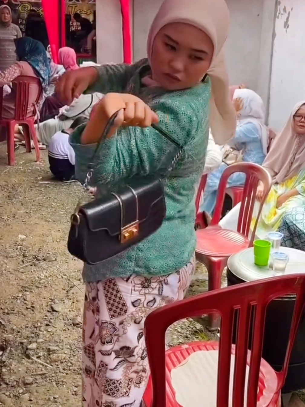 Seribet inikah wanita🤣 #fyppppppppppppppppppppppp #videolucu #videokocakbikinngakak #kocakabis #ngakakparah 