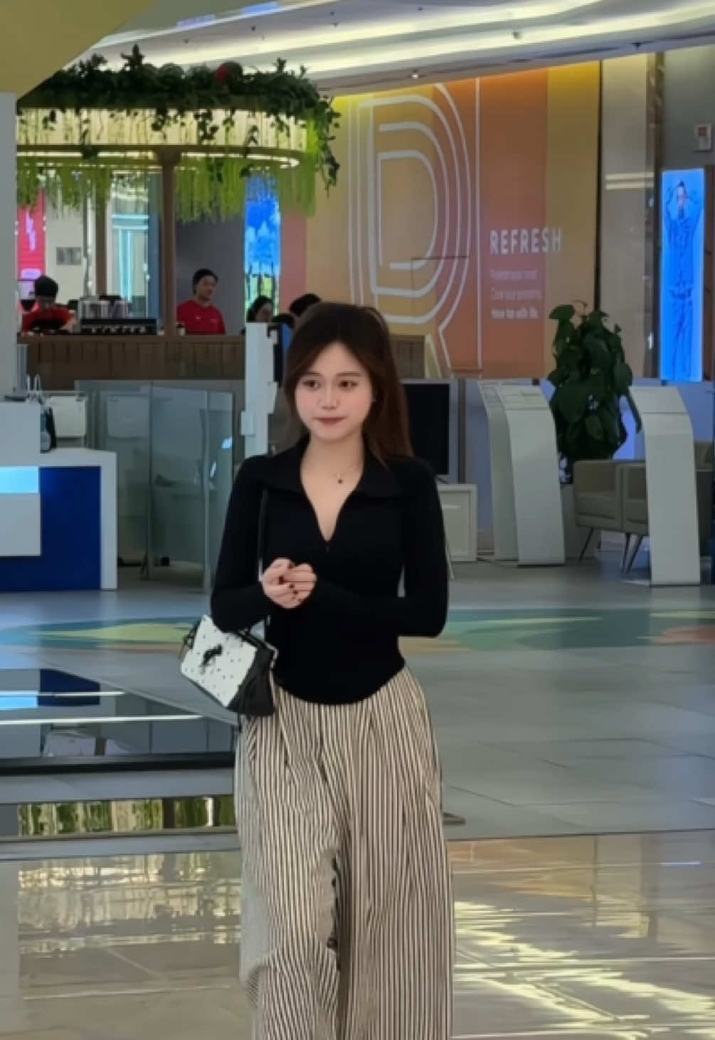 Áo xinh tới đây😘 #aothun #aoxinh #thoitrangnu #viral #xuhuong 