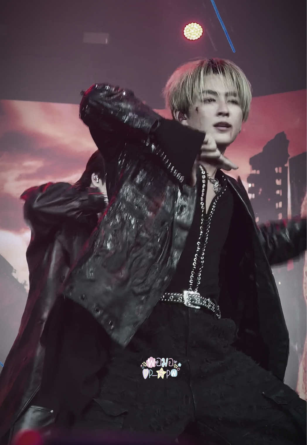 ให้เลยผีที่หล่อที่สุด ผีชุติ @HEART BUS  #HEARTchuthiwat  #EnchantedFestxBUS #EnchantedFest2025 #ฮาร์ทชุติวัฒน์ #fyp 