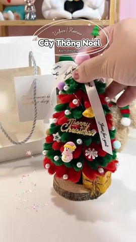 Tui sắm cây thông kẻm nhung đón Noel rồi đó. Giờ tới mấy bà nhaa #caythong #caythongnoel #caythongkemnhung #giangsinh2025 #xyzbca 