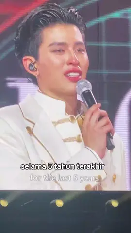 everything is not fan service, POND CRYING AND PHUWIN COMFORTING HIMM🥹🥹🥹#pondphuwin #ppnaravit #phuwintang #foryou #masukberanda 