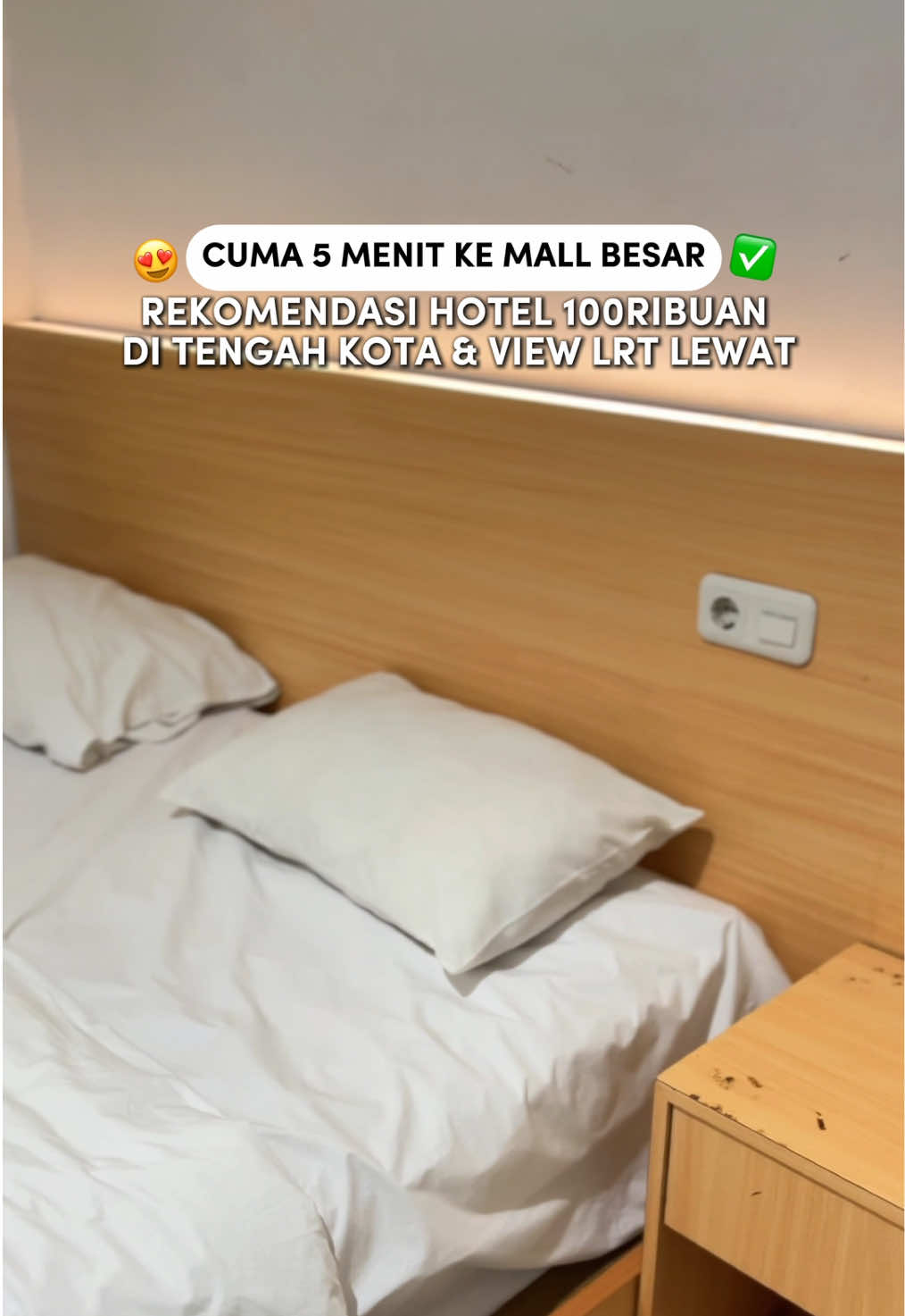 baru tau ada hotel 100ribuan yang bisa sambil nongkrong view jl sudirman & lrt lewat😍 #reddoorz #bukasemuapintu #bukasemuapintu #placetogo #palembang 