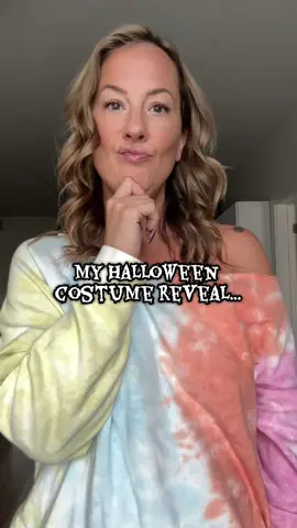 My Halloween costume reveal! Skipping the holiday in the states and touring Rome, Italy for the first time instead! Having the time of my life already!🇮🇹🍕 ##italytravel##halloweencostume##solotraveler##rome##divorcerecovery