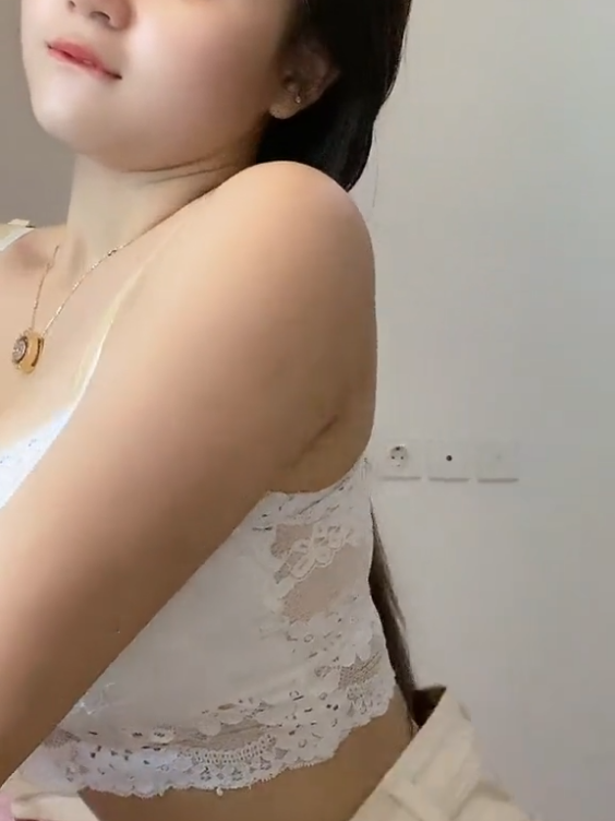 gini gak sih goyangnya sayank 😋🤤😜 #remixchallenge #riau #fypdoooonggg  #videoviral #videoindo 