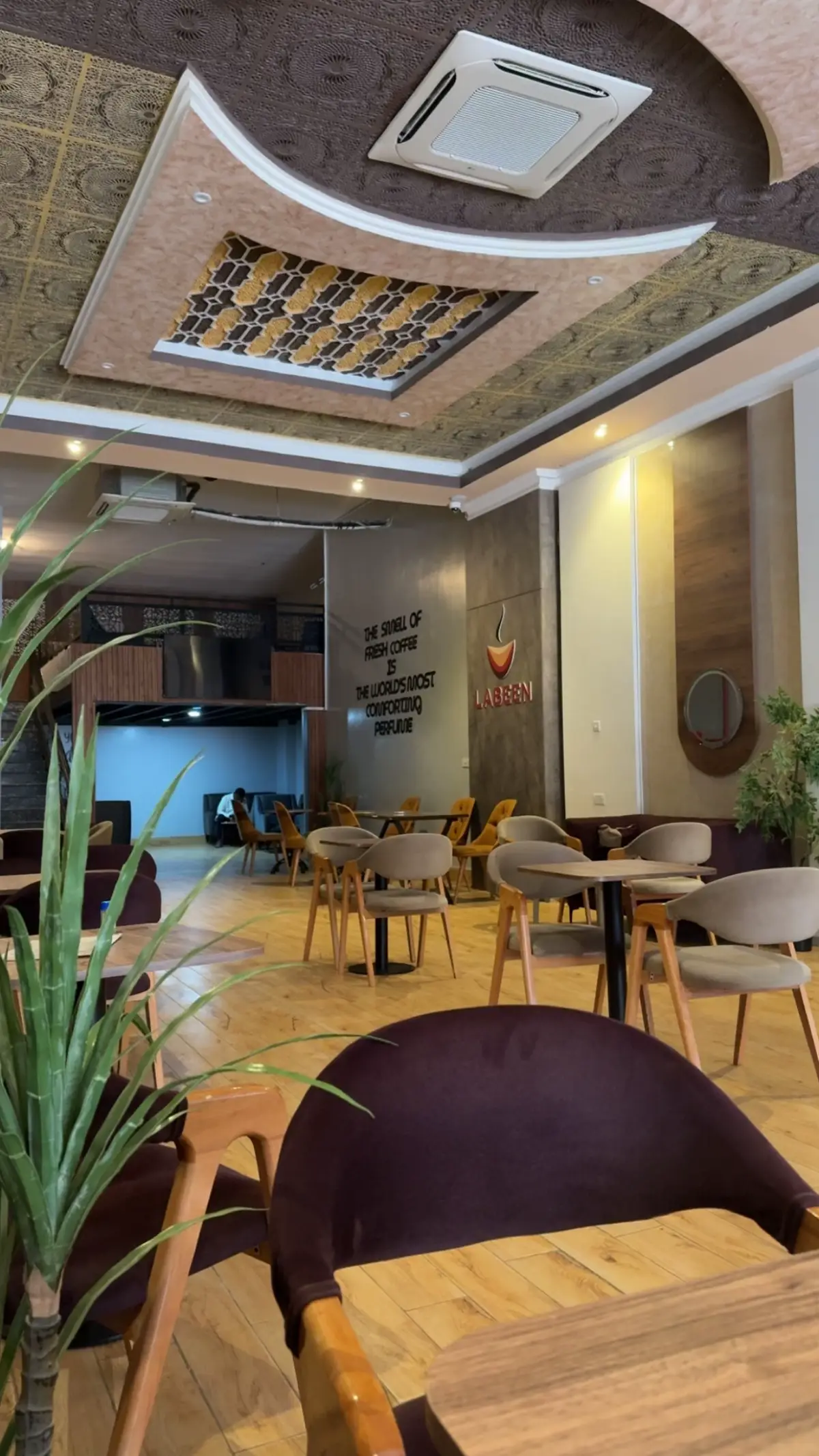 #labeencoffee #mogadishu #cafeteria #fastfood #banadir_somalia 