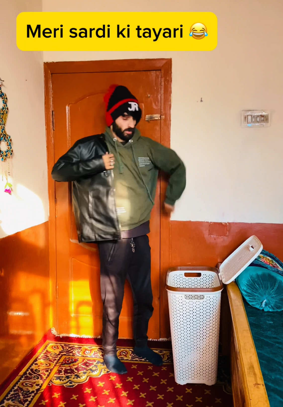 Single log hazir hojawo 😂 #foryou #fypp #mr_kaifee #funnyvideo #funnyvideoscomedy 