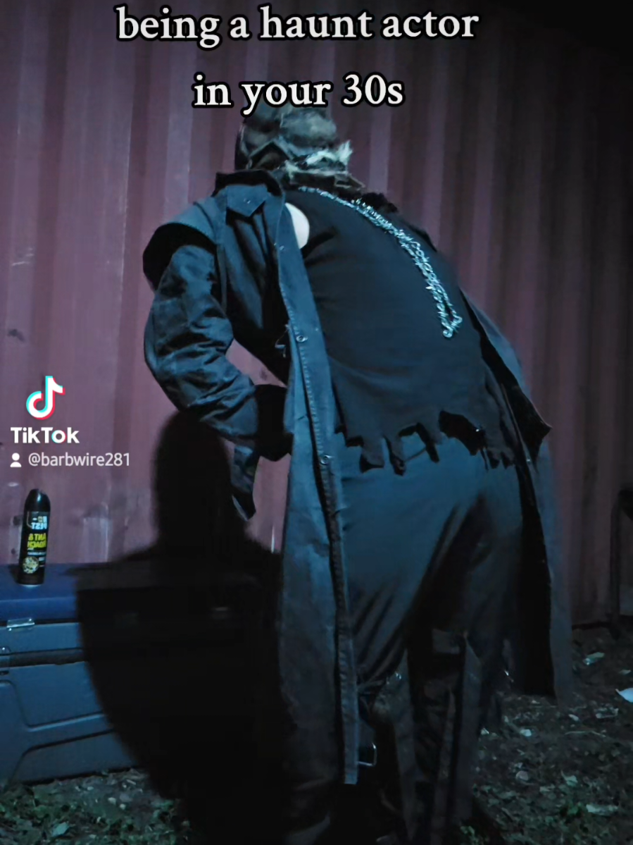 getting too old for this #hauntedhouse #viral #halloween ##trickortreats