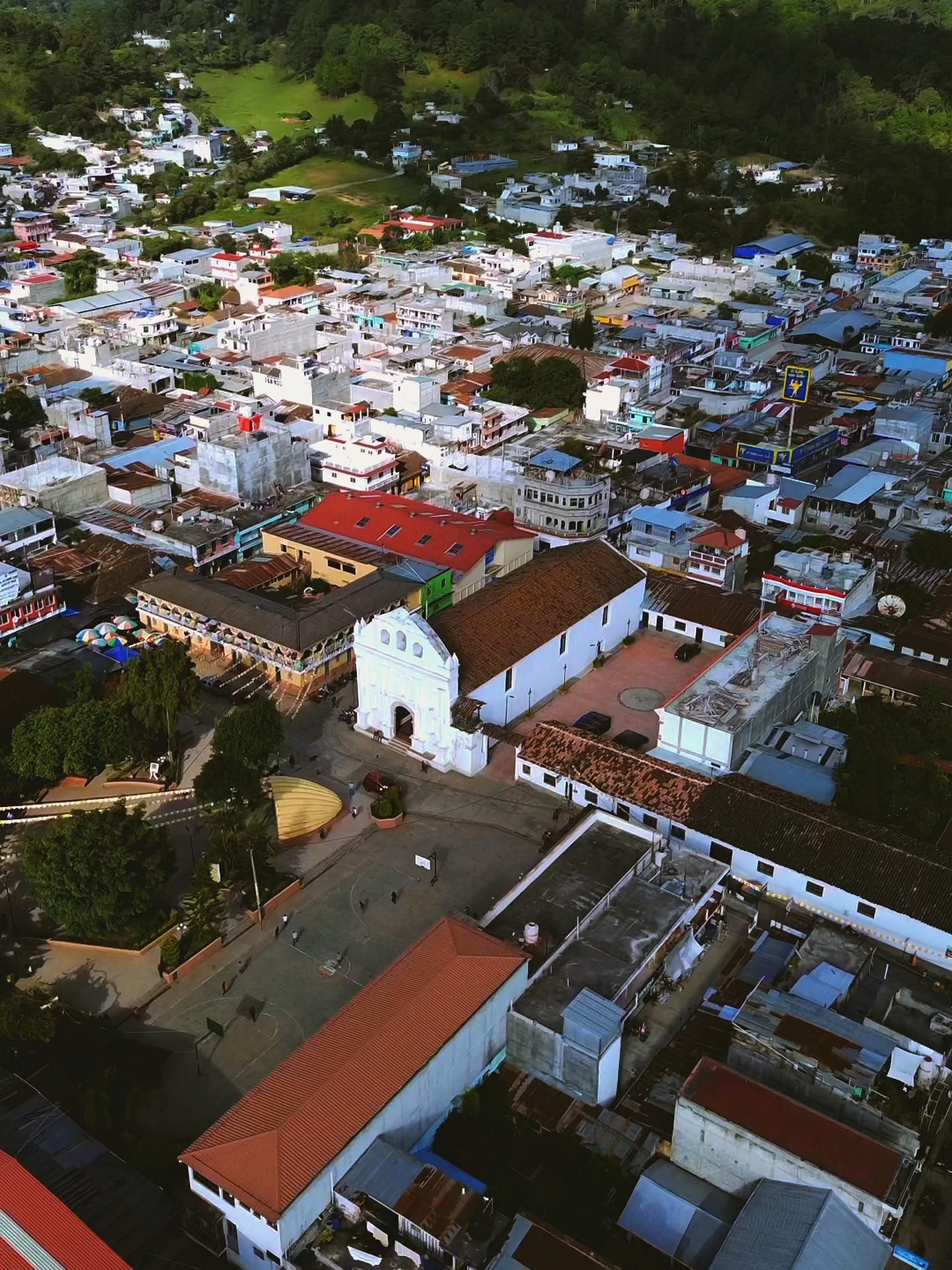 Uspantán, Quiché #videoviral #reelsviral #fypシ #reelsviralシfb #videoviralシviralシ2025 #reelsfypシ #reelsviralシ #rellsfyp #reelsvideoシ #reelsfbシ #videoreelsシ #videoviralシ #Chicaman #cunen #Sacapulas #Nebaj #zonareina #SantaCruzDelQuiche #uspantan #quiche #cementerio #diadelossantos #diadelosfielesdifuntos #IGLESIA