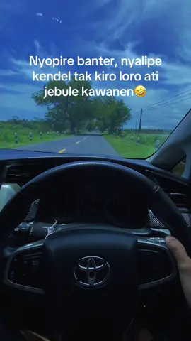 👩‍🦰 : sudah sampai mana kak ? 👨 : Sudah dalam perjalanan kak         Padahal lagi tangi 🤣 #jammepet #promomakanharian #sewamobiljogja #bandarayia 