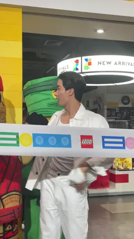 Finally I meet you bro.                 ကိုနေလင်းလို့ပဲအော်ပြောရသေးတယ် မြန်မာလိုပြောရင် သူပြောနေကြစကားတွေကိုစဉ်းစားပြီး ပြောချသွားတယ်ရှင် အတက်လေး  မြန်မာနဲ့ပတ်သက်ရင် သူအမြဲသိတက်တာလေးကိုချစ်စရာလေးပါ Taytawan ကိုကြိုက်ခဲ့ရတဲ့ ၈နှစ်ကျော်မှာ  first time First meet ပါဘဲ သူ့အတွက်Fan pageမှာ supportingလုပ် သူ့activity သူပြောတာလေးတွေTran အဲ့လိုနဲ့ကျေနပ်ခဲ့ရ အားပေးခဲ့ရတာ တွေ့ဖို့ fan meeting တိုင်းလဲလွဲတယ် 2022/2023 ဘန်ကောက်ရောက်လာလဲ မဆုံဖြစ်ဘူး ချင်းမှာမှာကျောင်းတက်တော့မှပဲ ဘန်ကောက်တောင်မအားလို့မတက်ဖြစ်နေတာ  အခွင့်ရေးရှိဖို့ကံပါလာတော့လဲ ရောက်ချလာရော  ဒါတောင် idolကလွဲတဲ့သူဆိုတော့ fanကပါလွဲတယ် ဘယ်လိုလွဲလဲဆိုတော့ ချင်းမိုင်မှာ central name နဲ့၂ခုရှိတယ် Chiangmai central airport  Central festival Chiangmai  ကိုယ်ြလမ်းထိပ်ကmallထင်တာ ပြီးမှသေချာပြန်ကြည့်မှ Home နဲ့  25 min ဝေးတော့  ဆိုင်ကယ်ကိုကျောင်းနားထိမောင်းတယ် လိုင်စင်မရှိတော့ သူရှိရာဘက်မမောင်းရဲတော့ bolt ငှါးပြီးခရီးဆက် Lego store ရှေ့ အဒေါ်ကြီးတွေကို တွေ့လိုထိုင်စောင့်တာ ပြီးမှအဲ့အဒေါ်ကြီး ဖုန်းက stageစင်မှာ aevent လိုတွေ့တော့ အောက်ဆင်းပြေးပြီး  စင်ရှေ့ဆုံးဘေးမှာသူ့ကိုစောင့်ရ အဲ့လို Admin ရဲ့တလွဲနေ့လေး😭       .       #fyp #foryou #foryoupage #taytawan #taynew 