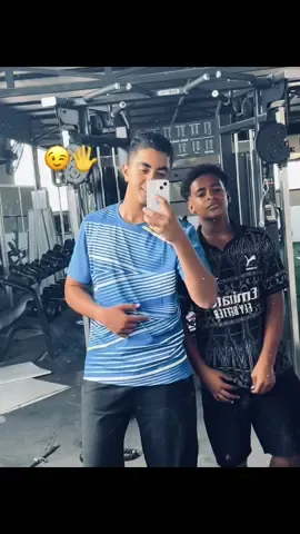 @عَــ🥷🏻ــلِي•|| Ali•  شقر 🖐️❤️‍🔥 #اخوات #اولاد_رزق😂🗡🚬 #fyp #viral