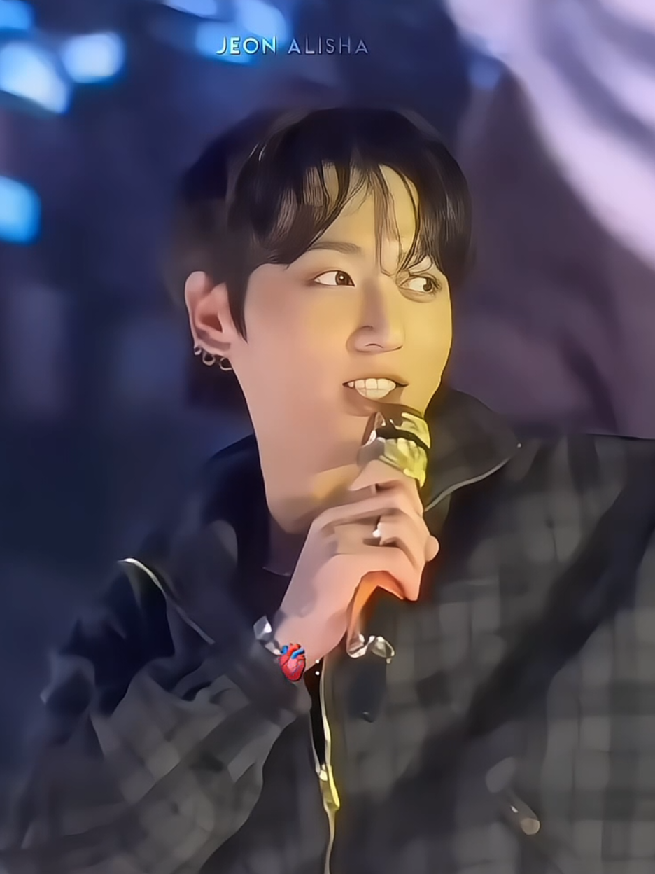 I'm obsessed with him 😭🌷  . . . . #jungkook #bts #explore #btsarmy #fyp 