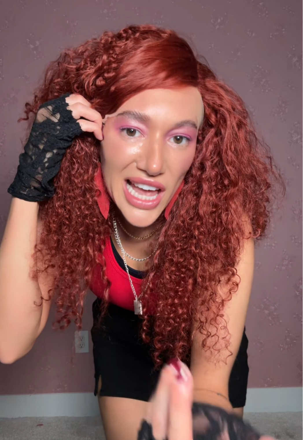 this dance is so @Debby Ryan 🤪                      dc : @the_dancing_gamers 