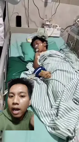 Anak sekecil ini harus berjuang antara hidup dan mati… Karena apa? Karena bullying di sekolah. Semoga Arsya cepat pulih, dan semoga pelakunya benar-benar diproses hukum. Sekolah seharusnya tempat aman, bukan tempat trauma. #stopbullying🛑✋ 
