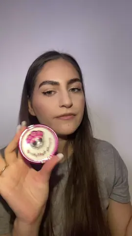 Este superb acest iluminator de la @sinsay, deci daca il mai gasiti eu zic sa vi l achizitionati ❤️ #fyp #makeup #hightlight #sinsay 