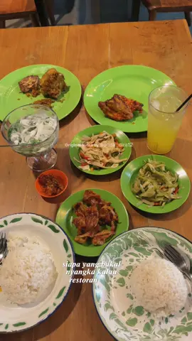 Ada yang pernah makan di resto ini?  📍You x Warung Ngeunah Jagakarsa, Jakarta Selatan