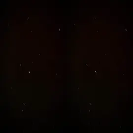 Kim GapRyong là thủ lĩnh băng đảng Nấm Đấm mạnh nhất Hàn Quốc, mang trong mình là sức mạnh thuần túy và cơ thể hoàn hảo, cốt lỗi của sức mạnh phi lý đó là niềm tin là bảo vệ bạn bè và những người xung quanh nên chỉ với nấm đấm của mình đã đánh đuổi được Yamazaki ra khỏi Hàn Quốc. Sau này sức mạnh đó được gọi là dòng máu cao quý của Rồng, và dòng máu đó đã được thừa kế bởi 2 người con trai lần lượt là Kim Gimyung thủ lĩnh băng đảng BigDeal (Sức mạnh lãng mạn đúng với bản chất của nó là luôn bảo vệ bạn bè và những người xung quanh, mặt sáng của Kim GapRyong) ngược lại với người em cùng cha khác mẹ của mình thì Kim Kitae thủ lĩnh băng đảng Mafia ở Mexico (mang trong mình là sức mạnh tuyệt đối hắc ám, thứ sức mạnh đó hoàn toàn trái ngược với sức mạnh lãng mạn của cha mình. Máu lạnh, giết người không gớm tay là những gì Kim Kitae đã thể hiện, mặt tối của Kim GapRyong). Tiếp đó là Yamazaki Shingen (Hổ Quỷ) thủ lĩnh băng đảng Yakuza hùng mạnh nhất Nhật Bản, từ khi sinh ra đã sở hữu sức mạnh thể chất phi thường đồng thời thừa kế đôi mắt Nghịch Thiên (luôn đẩy sức mạnh ở trạng thái cao nhất) và Hắc Cốt (đao kiếm bất phạm) từ gia tộc của mình. Với đôi mắt Nghịch Thiên bẩm sinh đó Shingen còn có dạng sức mạnh khác mà chỉ khi bị mất kiểm soát mới bộc lộ là một con quỷ đội lót người, sức mạnh được đẩy lên một cách tối đa chỉ cần có người là giết không phân biệt địch ta cho nên Shingen luôn phải trong trạng thái là kiểm soát bản thân. Cho đến sau này dòng máu của Quỷ đó đã được thừa kế bởi người con trai (còn nhiều người con khác) được cho là tiềm năng hơn cả cha của mình đó là Park Jong Gun (Bạch Quỷ) cũng sở hữu đôi mắt Nghịch Thiên và Hắc Cốt như cha mình đã 1 lần nữa gieo rắc nỗi khiếp sợ và uất hận bao trùm lên Tứ Đại Băng Đảng tại Hàn Quốc. Sau cùng thì thứ sức mạnh mà cả 2 người thủ lĩnh huyền thoại đó sở hữu thứ sức mạnh mà không một ai có thể đánh bại là bức tường cao trộc trời mà không ai có thể phá hủy. #xuhuong #manhwa #lookism #kimgapryong #yamazakishingen 