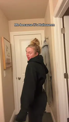 Happy HALLOWEEN 🎃 #halloween #colorado #longmont #boulder #halloweekend 