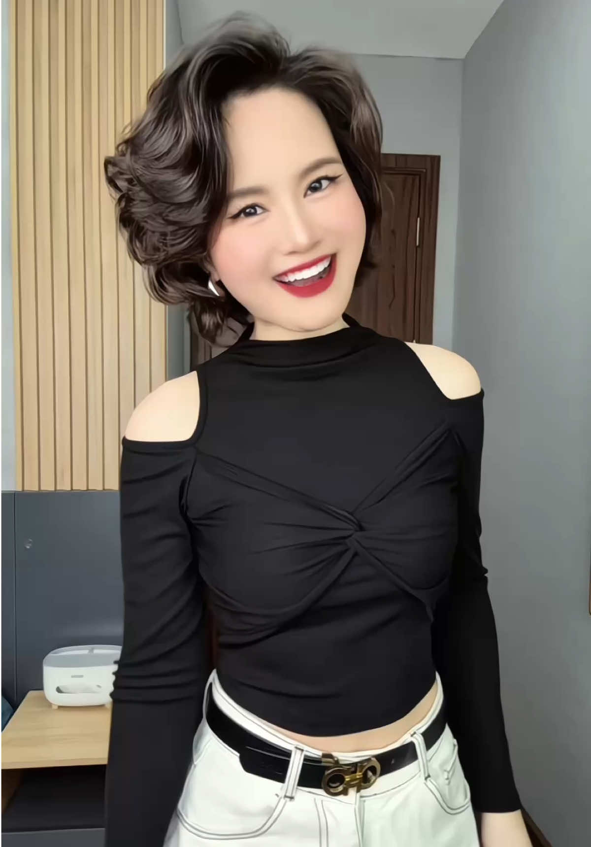 Croptop ngoan xinh yêu- diện thu xinh xỉu nha các nàng🥰