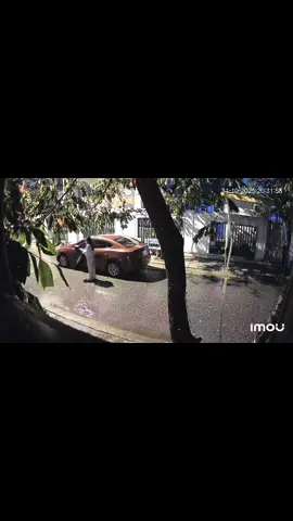 mưa cả ngày😂đu đêm về hôm ốm luôn