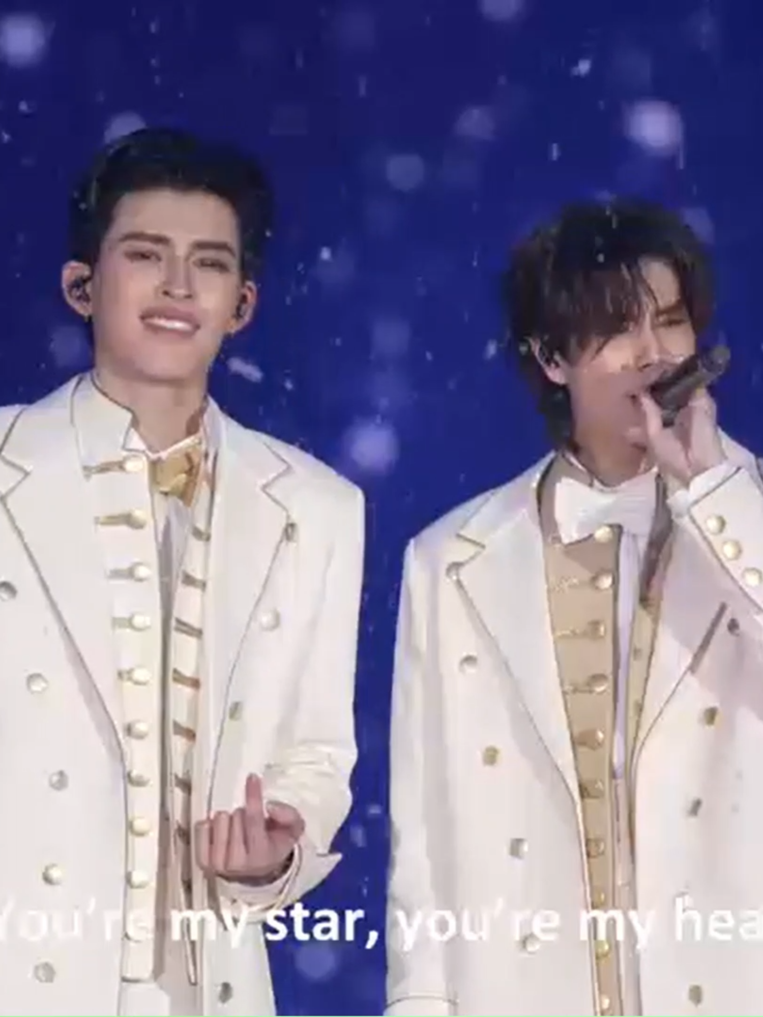 You're my star #ppnaravit #phuwintang #pondphuwin #pondphuwinfancond1 #pondphuwinfancon #pondphuwinrendezvouzfancon #youremystar