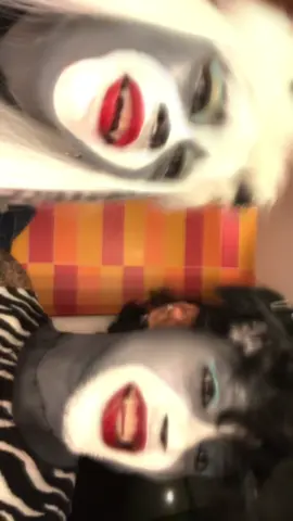 me and my twin for halloween hehe 😆 #fyp #monsterhigh #meowlody #purrsephone 