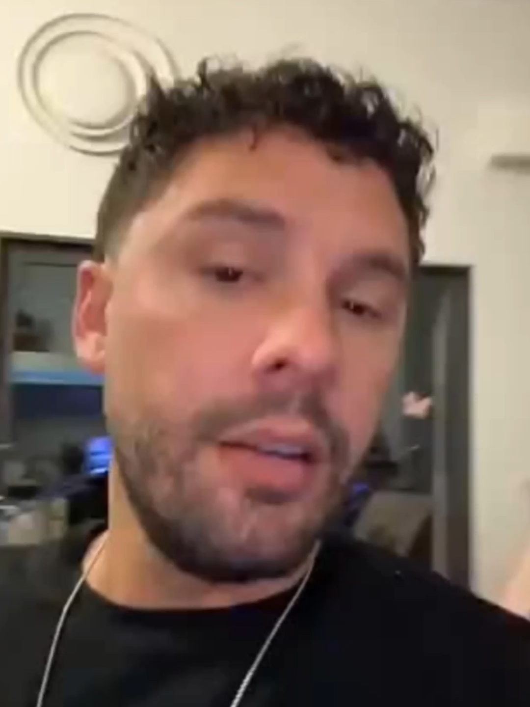 Kevin donne son avis politique 😅 #KevinGuedj #Politique #Opinion #Debat #teleRealite #FYP #TalkTime