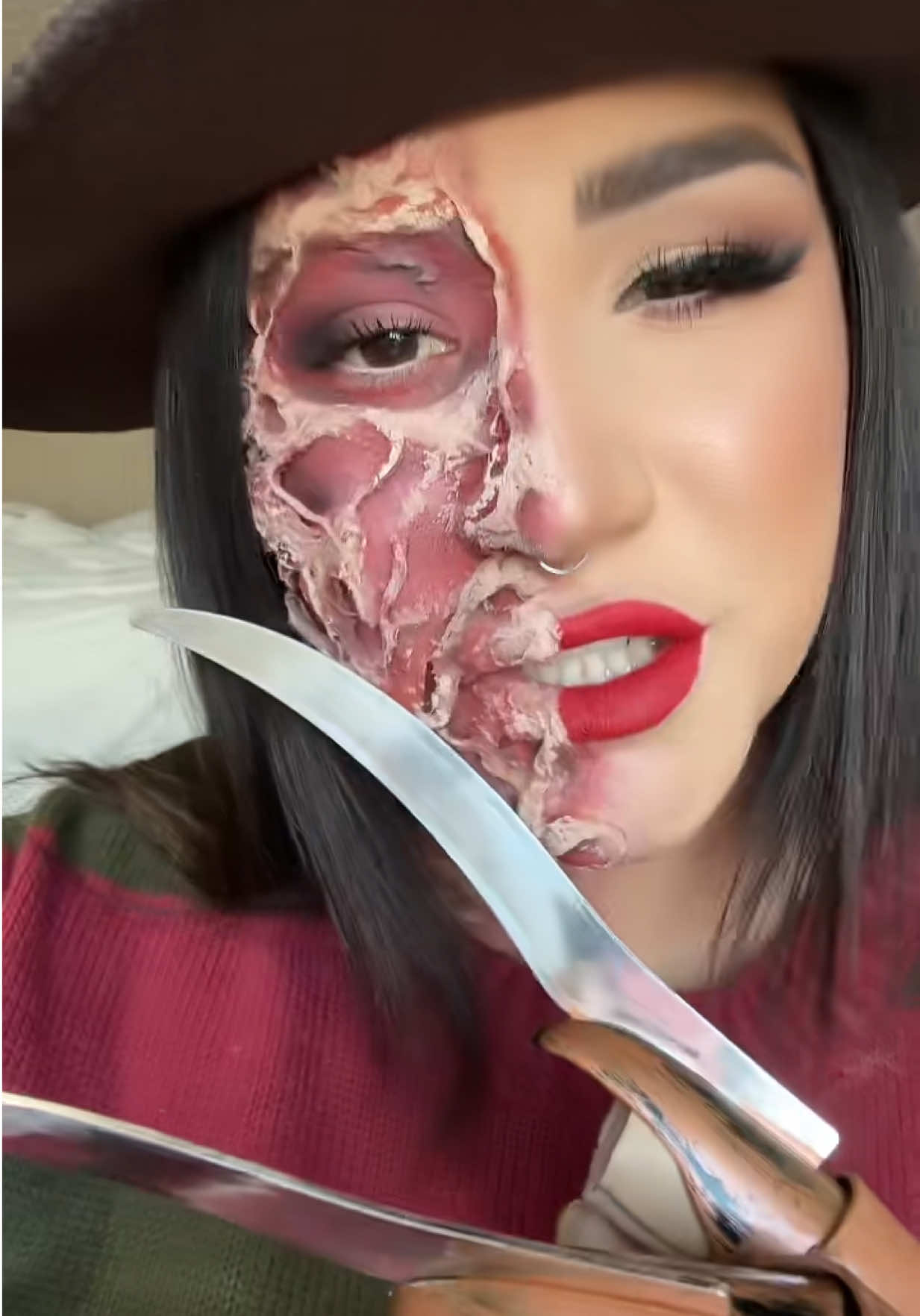 WE LOOK A SPOOKY FREDDY KRUEGER 👻 HAPPY HALLOWEEN! Cant wait to see all the fun looks today!  #halloweenmakeup #freddykruegermakeup #halloweenlooks #makeup #halloweentransition 