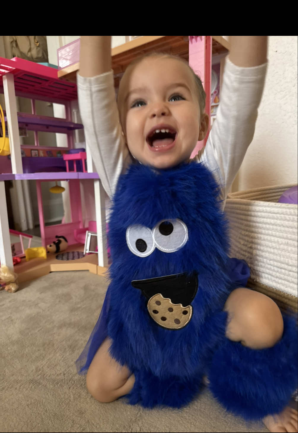 Mama is sick, but here we are 🫶🏽 happy Halloween from my little cookie and I 🍪  #sesamestreet #halloweencostume #toddlerhalloween #october31st 