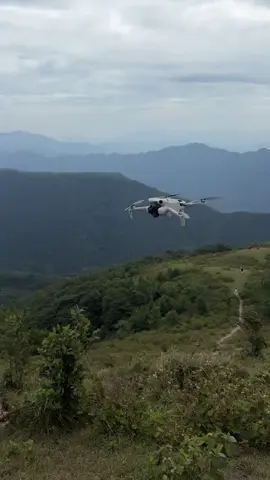 Nó bị sao vậy hả ae 🥺? Ae giải thích hộ 🙏 #djivietnam🇻🇳 #giaitritiktok #maybaydieukhien #thinhhanhtiktok #mini4pro