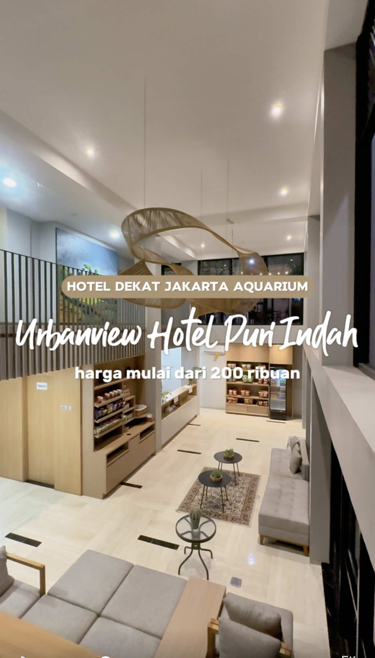 Hotel di Meruya 20 menit ke Jakarta Aquarium Safari. Ini dia Urbanview Hotel Puri Indah.  Siapa nih yang mau staycation disini juga? Yuk booking di aplikasi RedDoorz sekarang!  #RedTravelers #URBANVIEWbyRedDoorz #bukasemuapintu #RedDoorz #reddoorzid 