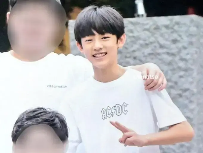 tb khi chụp ảnh hồi bé của nhỏ lúm✌️😆😆😜😜🤭#seonghyeon #cortit #xh 