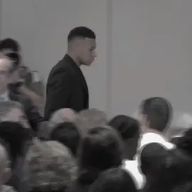 لحظات جميله من تكريم كليان امبابي بالحذاء الذهبي🥹🤍. . . . #ريال_مدريد #هلا_مدريد #مدريد #اكسبلورexplore #كليان_مبابي🇨🇵 