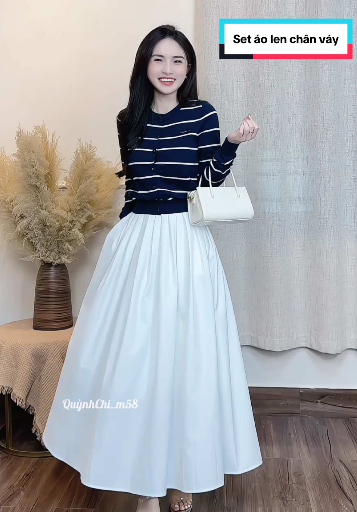 Set áo len kẻ và chân váy chất đẹp lắm ạ #setaolenchanvay  #setxinh  #aolen #aolendaitay  #chanvayxoe  