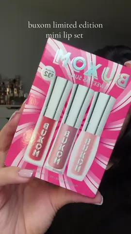 I’m living for the holiday sets!! @buxomcosmetics #buxom #buxomcosmetics 
