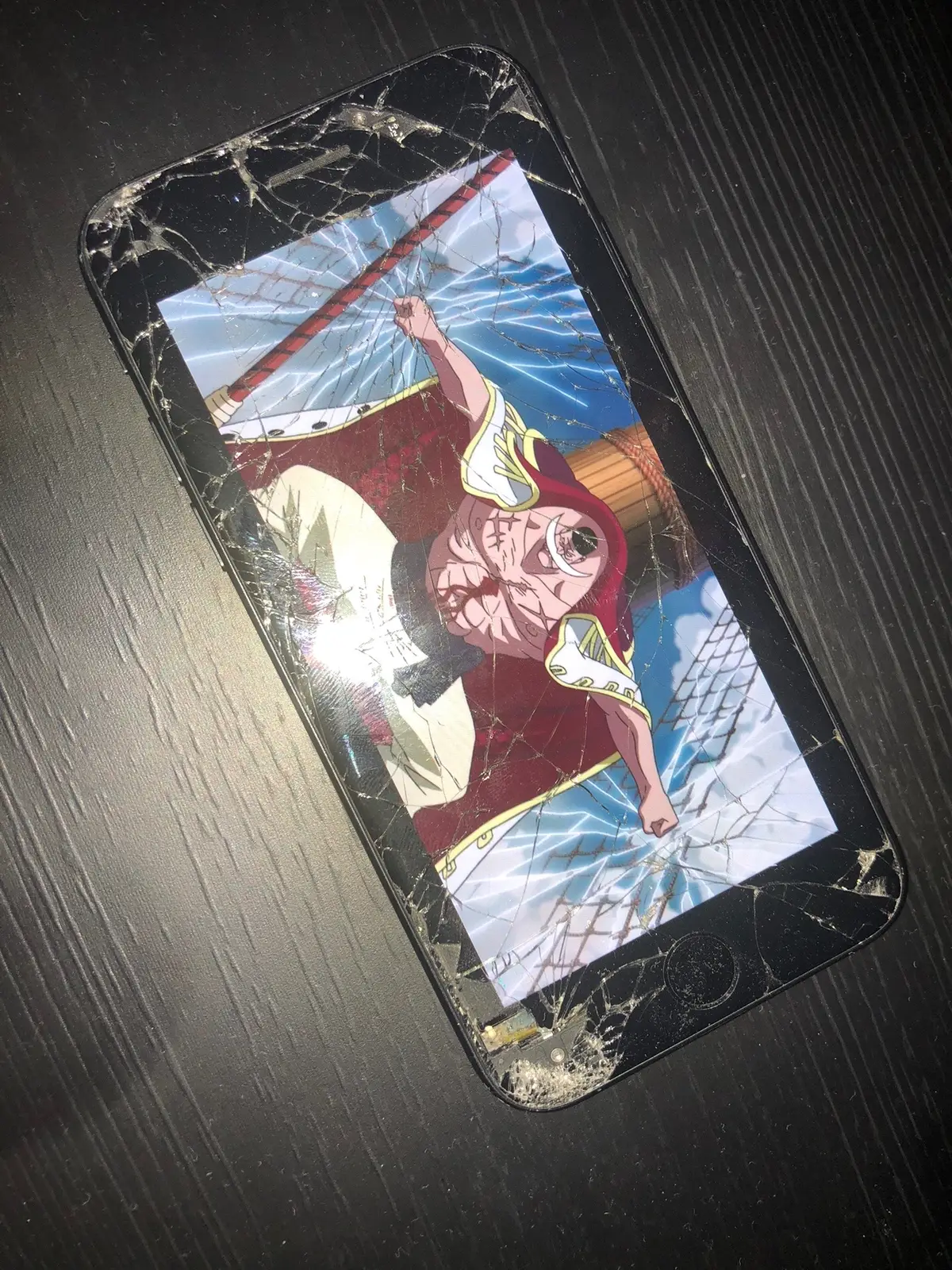 Whitebeard crackt my phone 📱 #onepiece