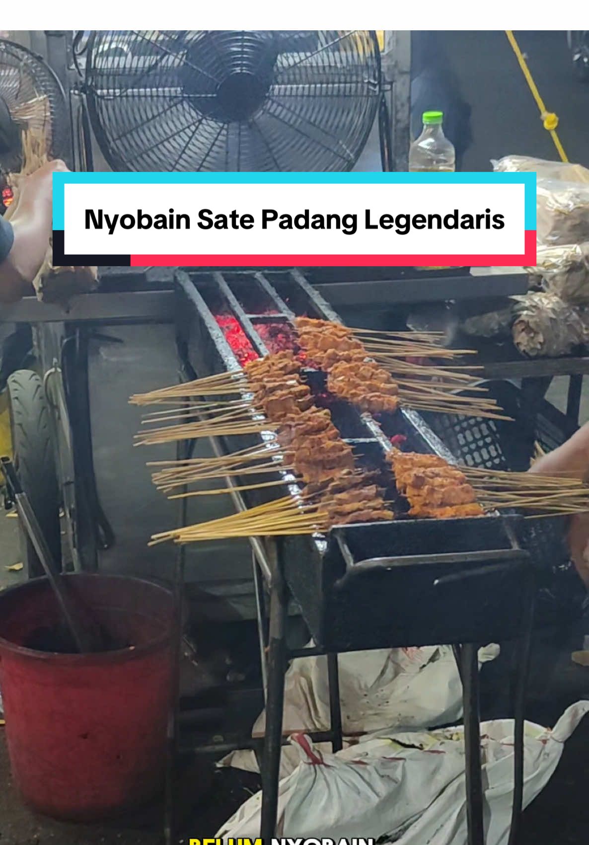 Sate legendaris + penginapan nyaman = kombinasi paling mantap buat weekend di Jakarta! 🥰 🍢 Sate Ajo Ramon – kuah kental, daging empuk, pedas nagih banget. 🏨 RedDoorz plus Gatot Subroto – lokasi strategis, harga ramah di kantong, tidur super nyaman! #SateAjoRamon #PasarSanta #RedDoorz #BukaSemuaPintu #RedTravelers   
