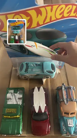 Surfing vibes💙🤍