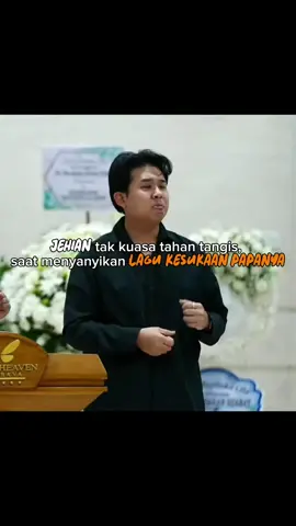 Jehian tak kuasa tahan tangis saat menyanyikan lagu kesukaan papanya Marojahan sijabat 🕊🥺 Rest in peace papanya jerome polin🕊 terlihat ada jesse  #risingontiktok #musikditiktok #merindumulagi #jeromepolin #jehianps 