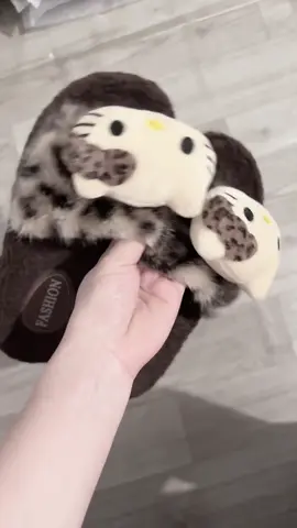 Mùa đông đến r giữ ấm đôi chân đi nào #thoitrangnu #outfit #viral #xuhuong #xuhuongtiktok 