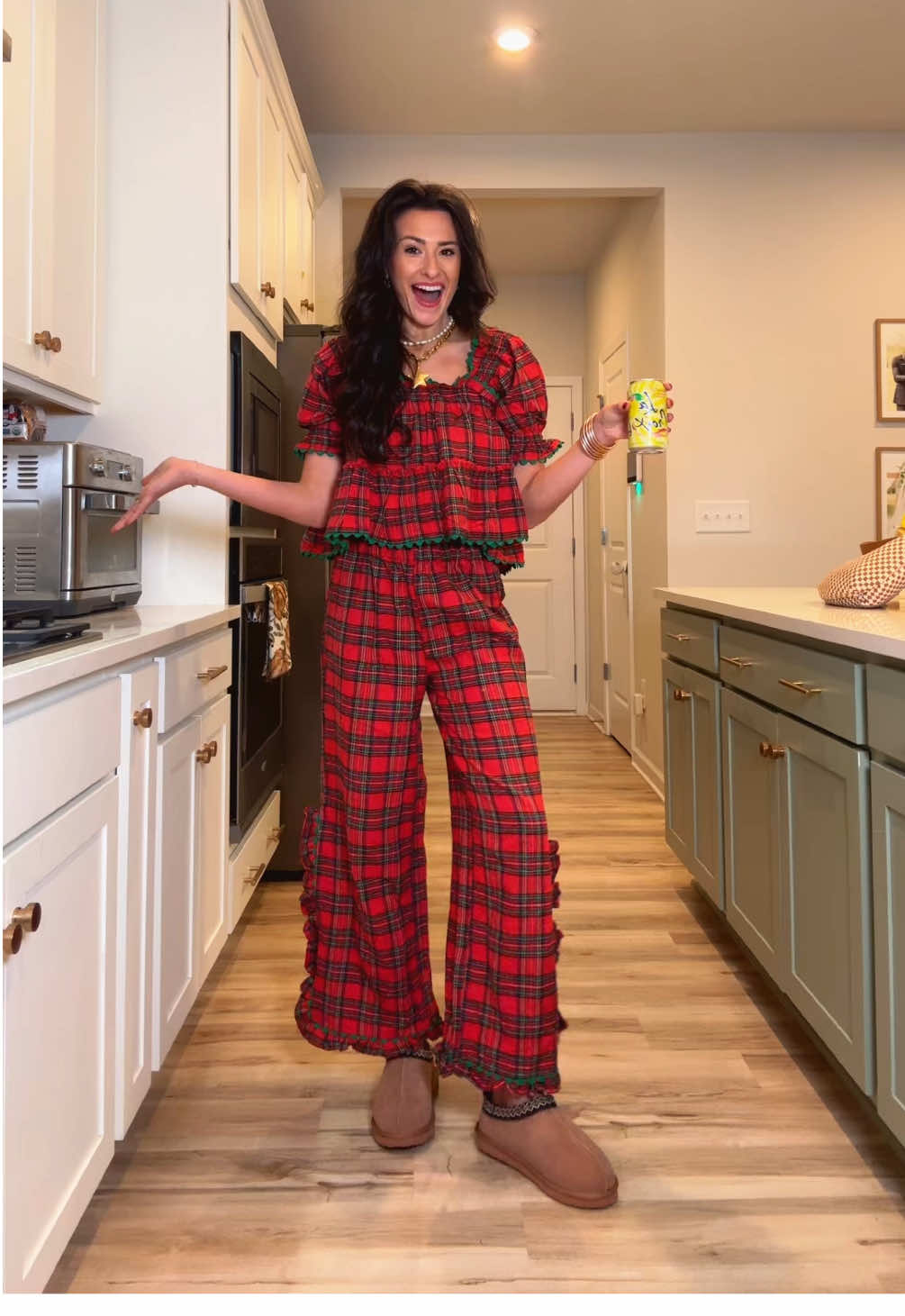 Eeeeeeep! Theseeee😍  #christmaspajas #pajamas #holidays #holidaypajamas #christmas 