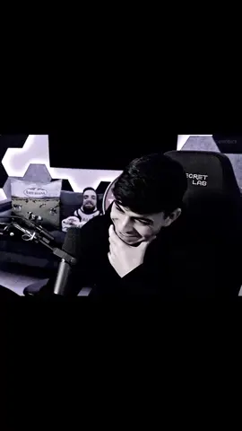 و مين تاني أكيد راجعين 😭🥹#pedri #pedrigonzalez #بيدري #football #😭 #fyp #me+you #spain🇪🇸 #البرشلونة #fcbarcelona🔵🔴 #viral #foryoupage